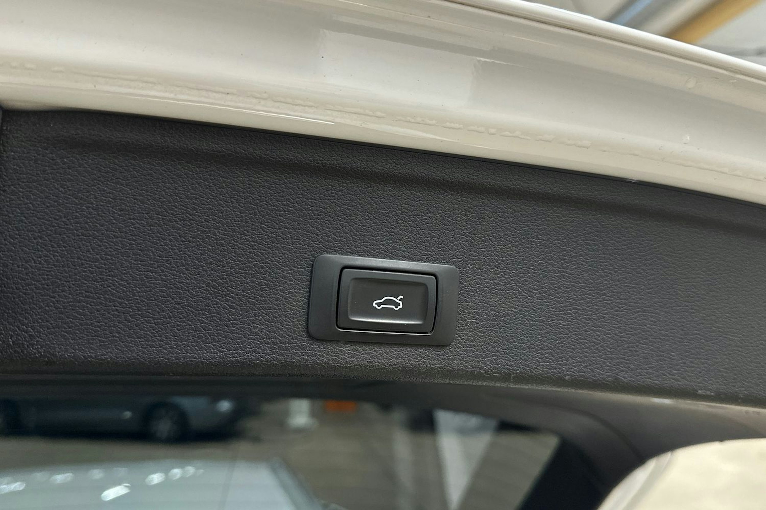 valkoinen Audi A4 allroad quattro 2018 kuva 33.