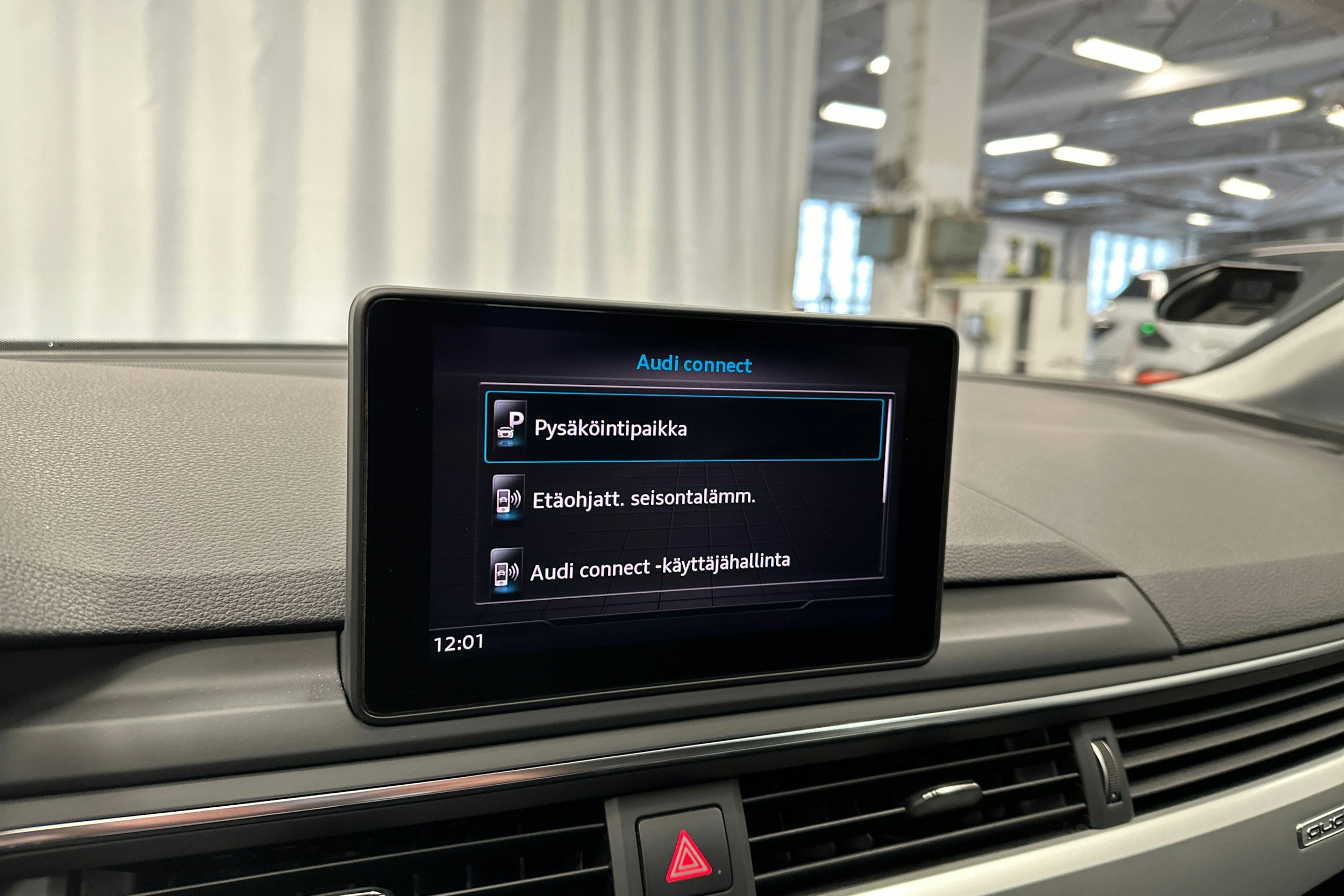 valkoinen Audi A4 allroad quattro 2018 kuva 23.