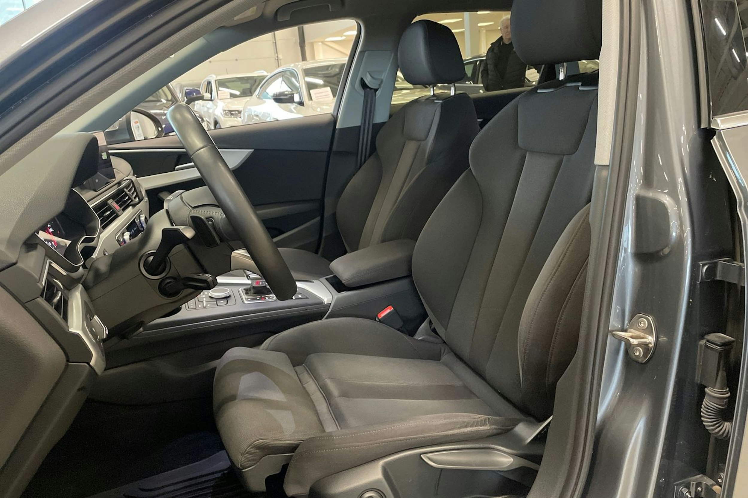 harmaa Audi A4 allroad quattro 2018 kuva 14.