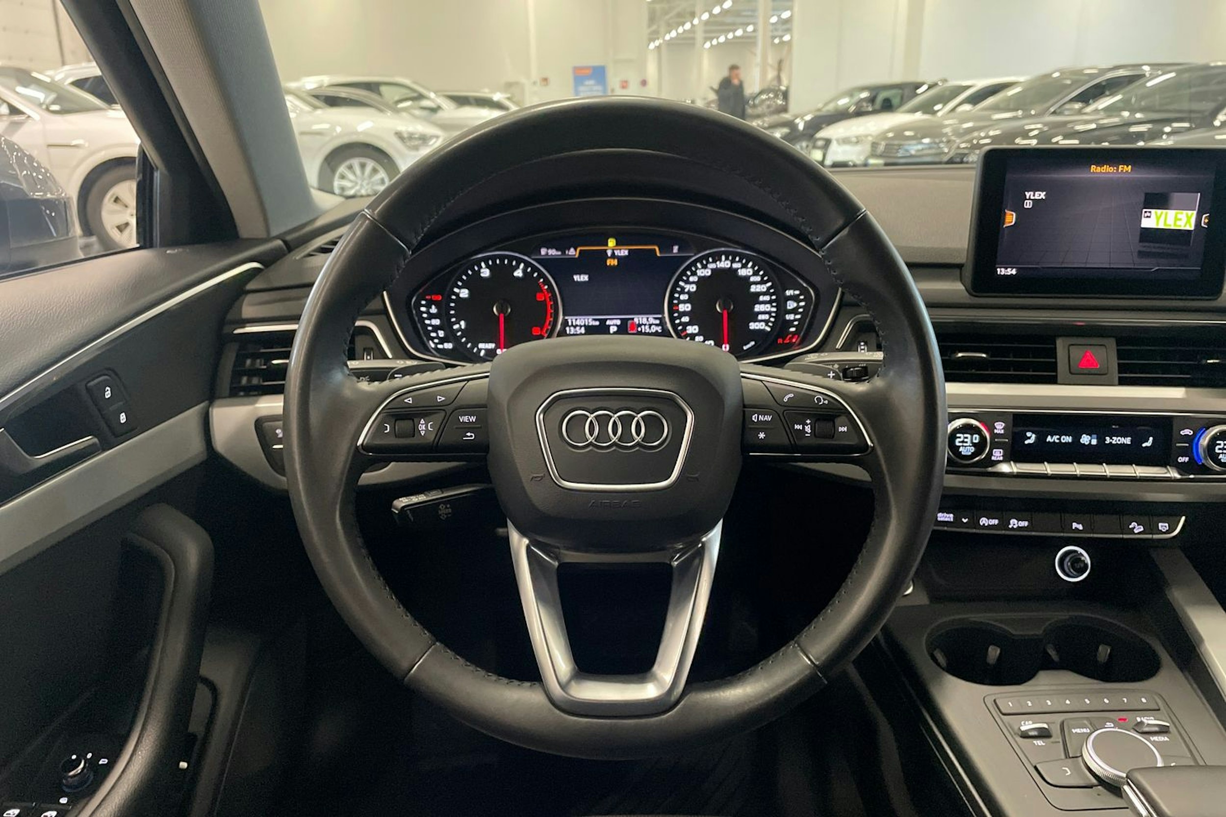 harmaa Audi A4 allroad quattro 2018 kuva 16.