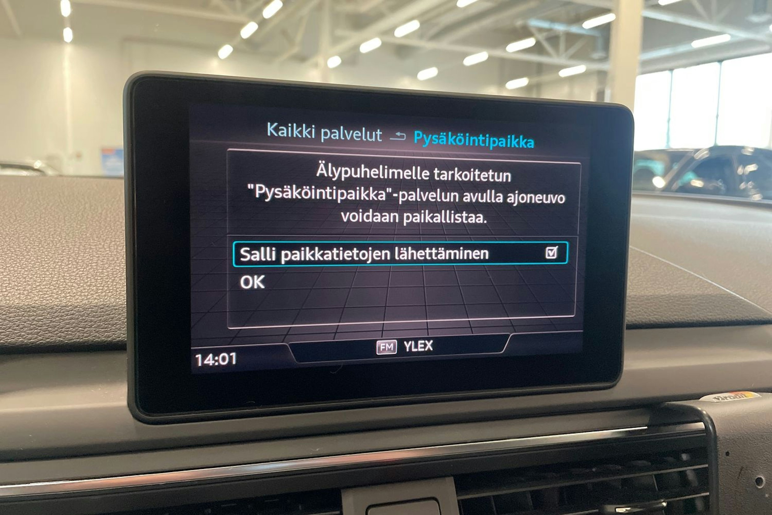 harmaa Audi A4 allroad quattro 2018 kuva 28.