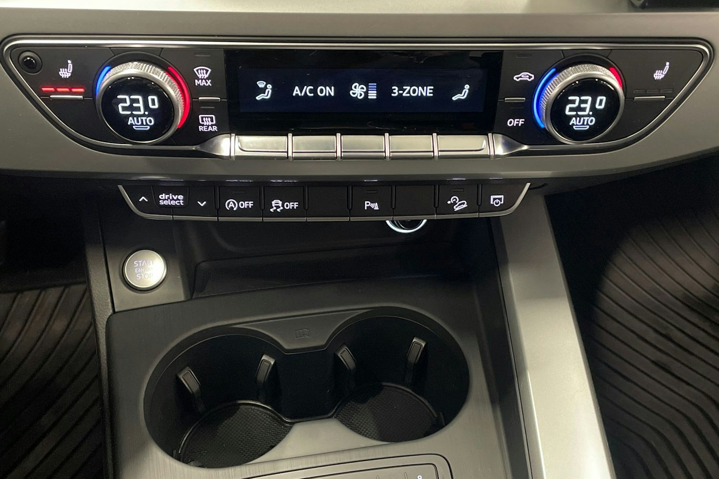 harmaa Audi A4 allroad quattro 2018 kuva 30.