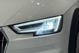 valkoinen Audi A4 allroad quattro 2018 kuva 15.