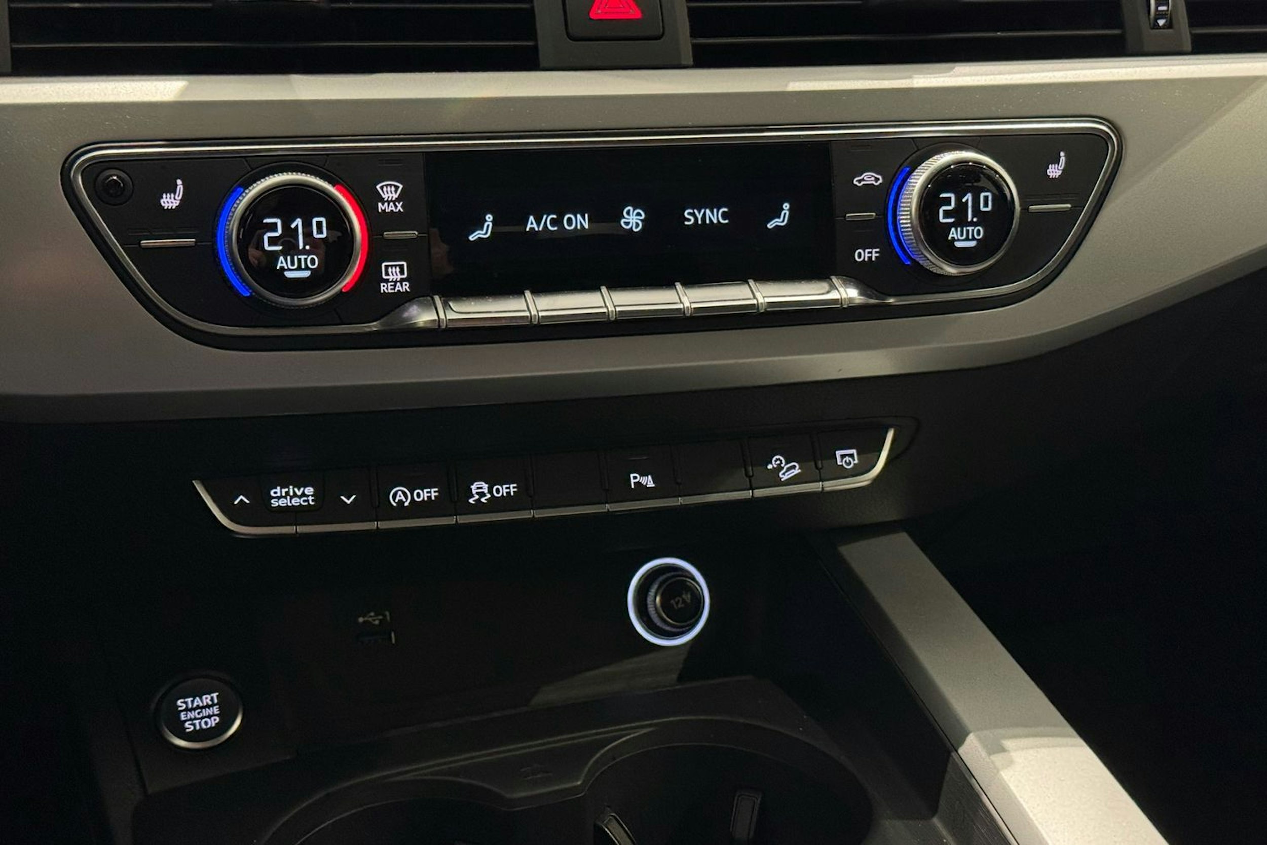 valkoinen Audi A4 allroad quattro 2018 kuva 32.