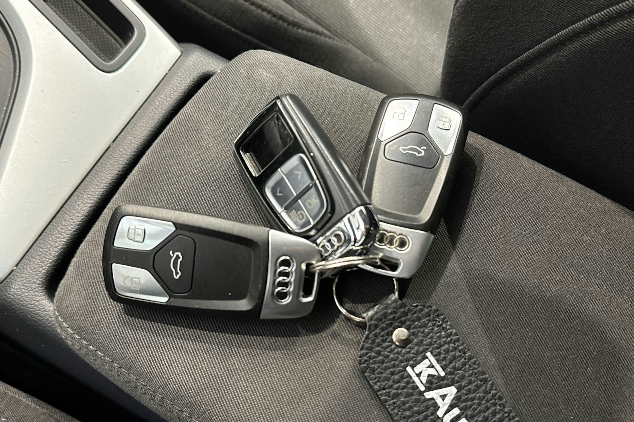 valkoinen Audi A4 allroad quattro 2018 kuva 34.