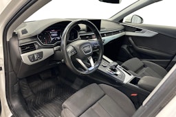 Valkoinen Audi A4 allroad quattro 2018 kuva 6.