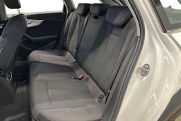 Valkoinen Audi A4 allroad quattro 2018 kuva 8.
