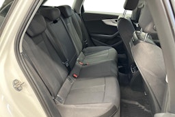Valkoinen Audi A4 allroad quattro 2018 kuva 9.