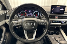 Valkoinen Audi A4 allroad quattro 2018 kuva 12.