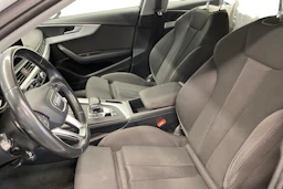 Valkoinen Audi A4 allroad quattro 2018 kuva 8.