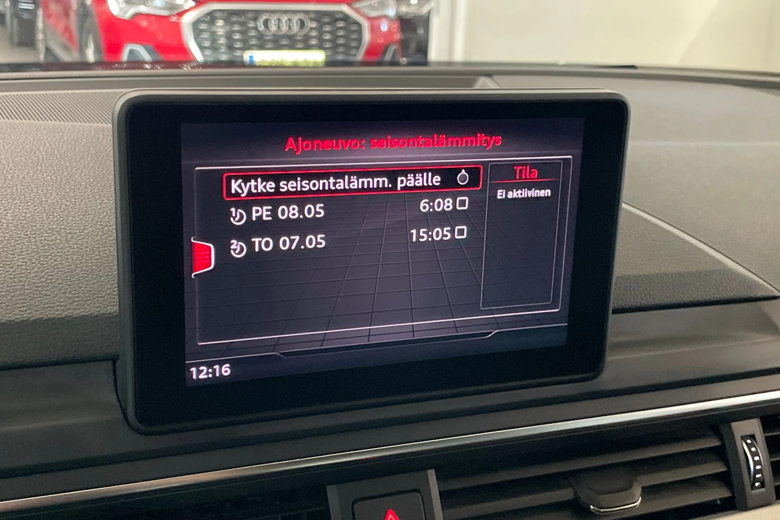 Harmaa Audi A4 allroad quattro 2018 kuva 22.