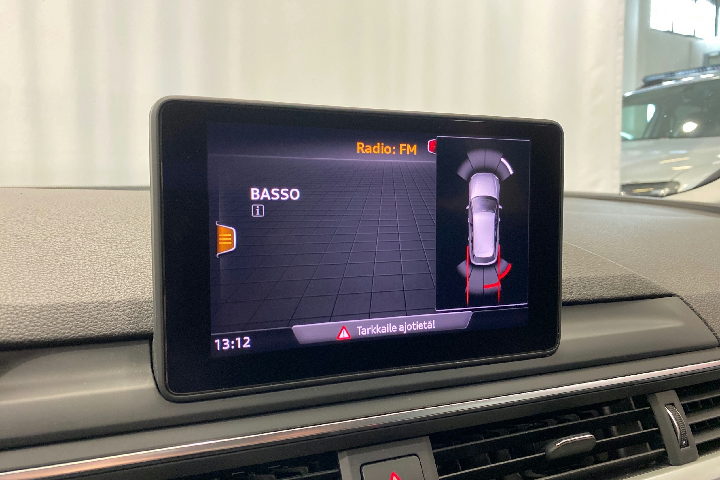 musta Audi A4 allroad quattro 2018 kuva 23.
