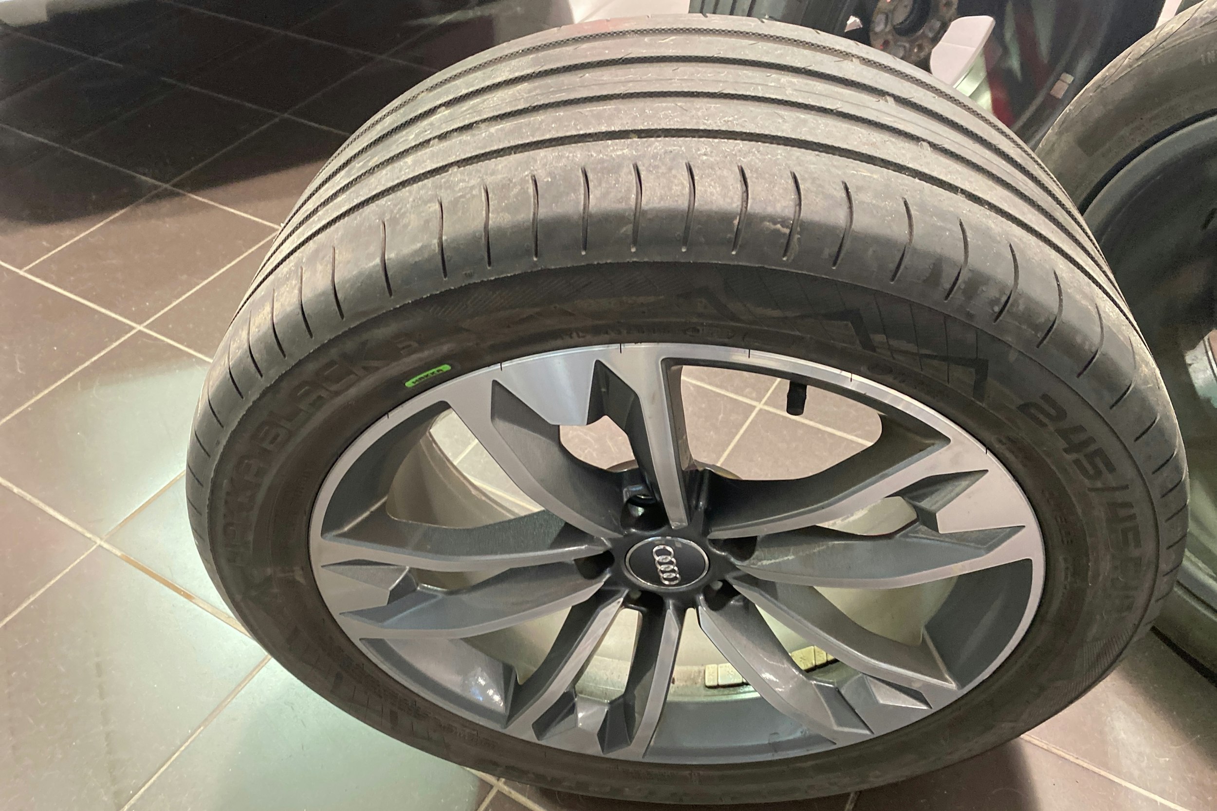 harmaa Audi A4 allroad quattro 2018 kuva 14.