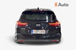 Valkoinen Audi A4 allroad quattro 2018 kuva 3.
