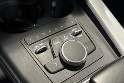 musta Audi A4 allroad quattro 2018 kuva 22.