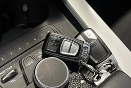 musta Audi A4 allroad quattro 2018 kuva 23.