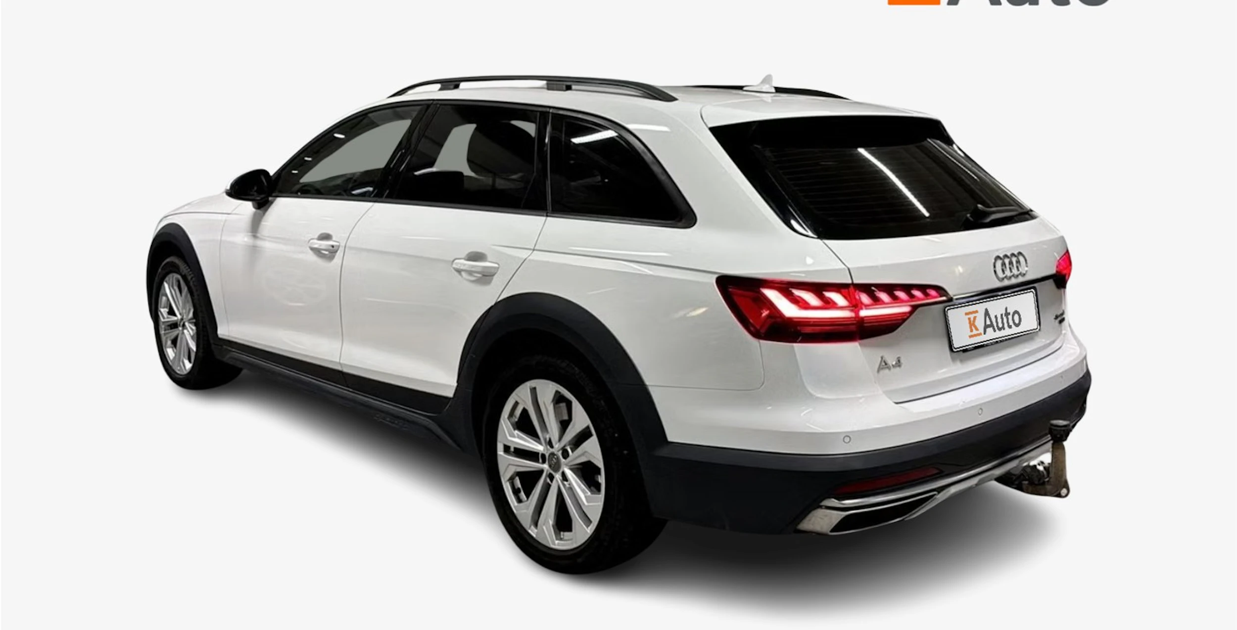 valkoinen Audi A4 allroad quattro 2020 kuva 2.