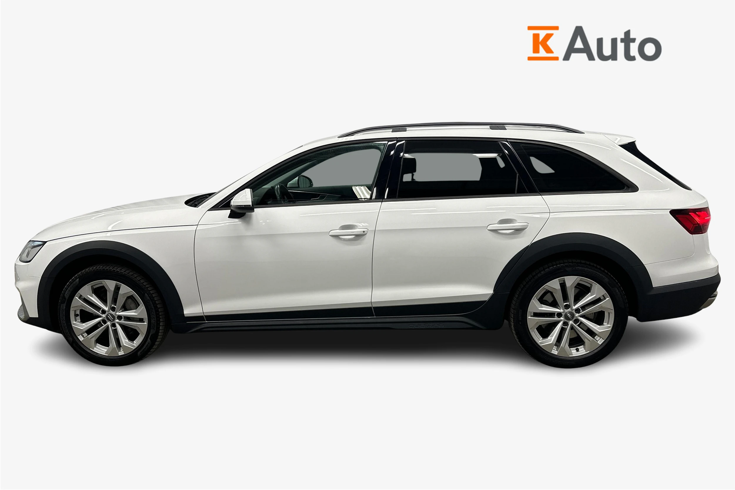 valkoinen Audi A4 allroad quattro 2020 kuva 5.
