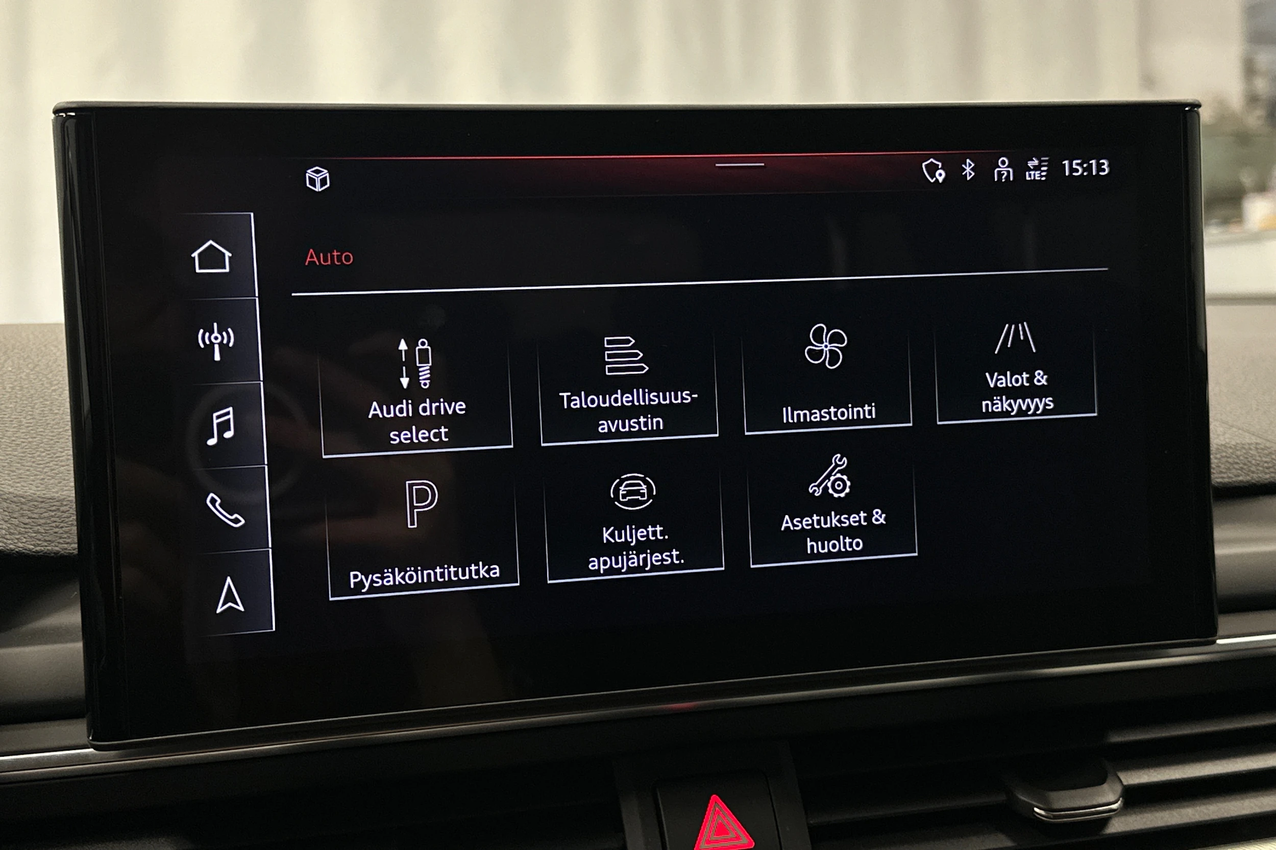 valkoinen Audi A4 allroad quattro 2020 kuva 21.