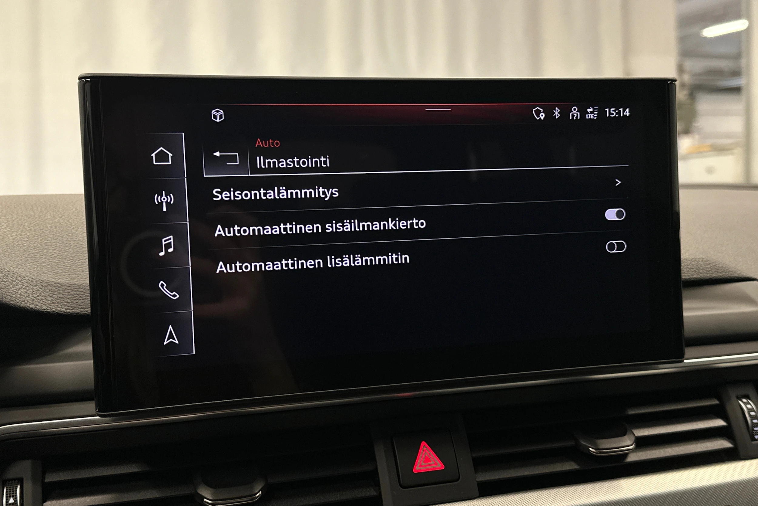valkoinen Audi A4 allroad quattro 2020 kuva 23.