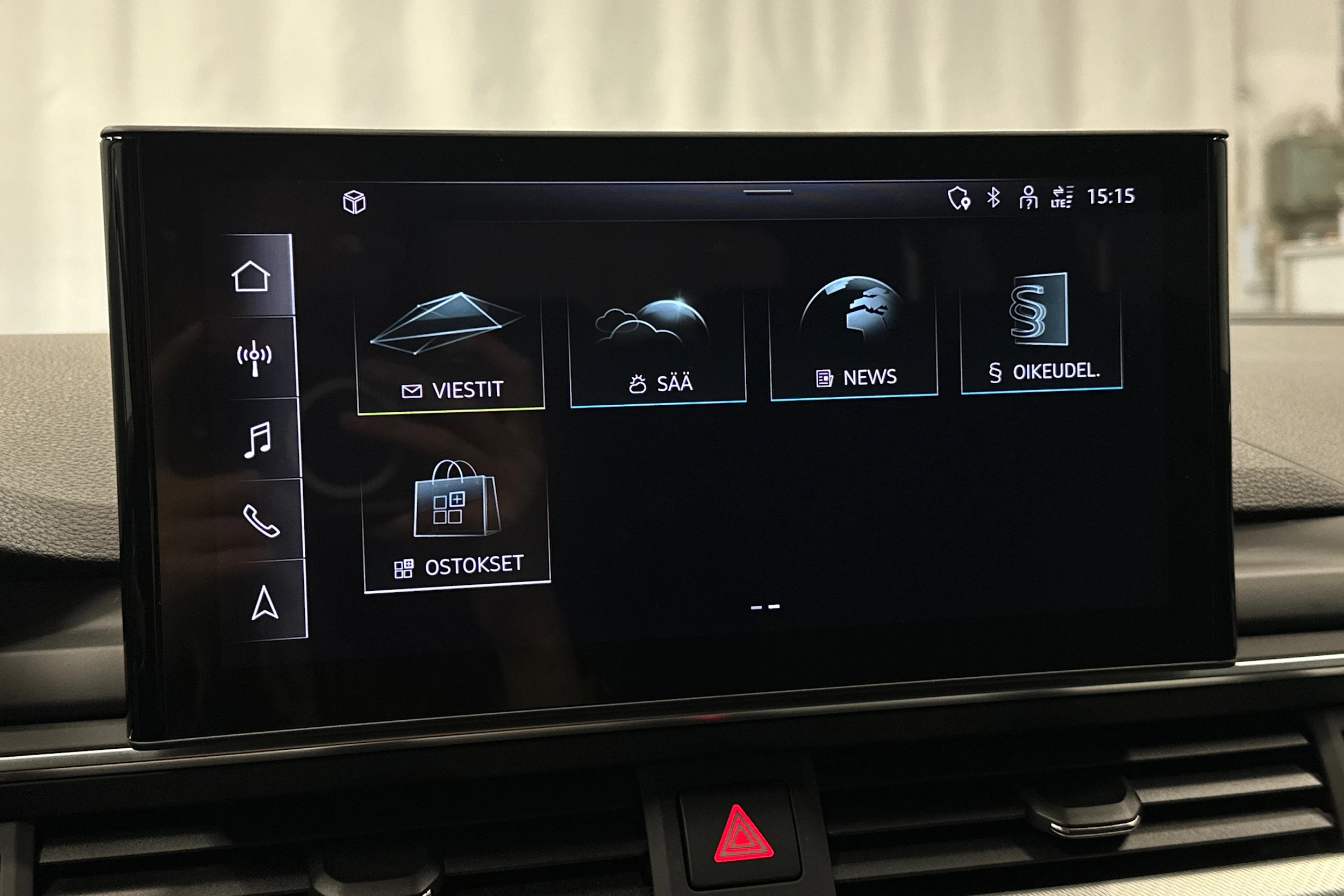 valkoinen Audi A4 allroad quattro 2020 kuva 26.