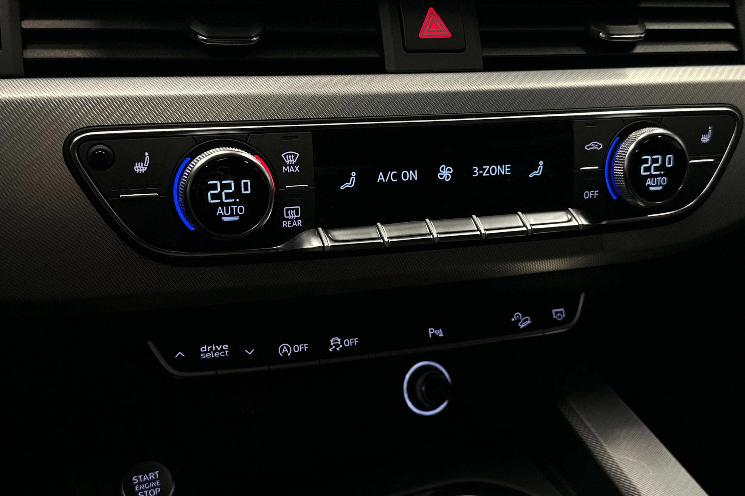 valkoinen Audi A4 allroad quattro 2020 kuva 28.