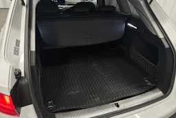 valkoinen Audi A4 allroad quattro 2020 kuva 33.
