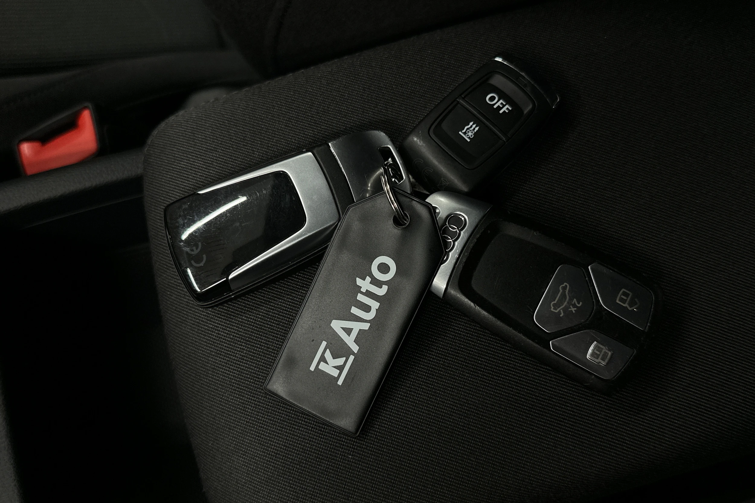 valkoinen Audi A4 allroad quattro 2020 kuva 34.