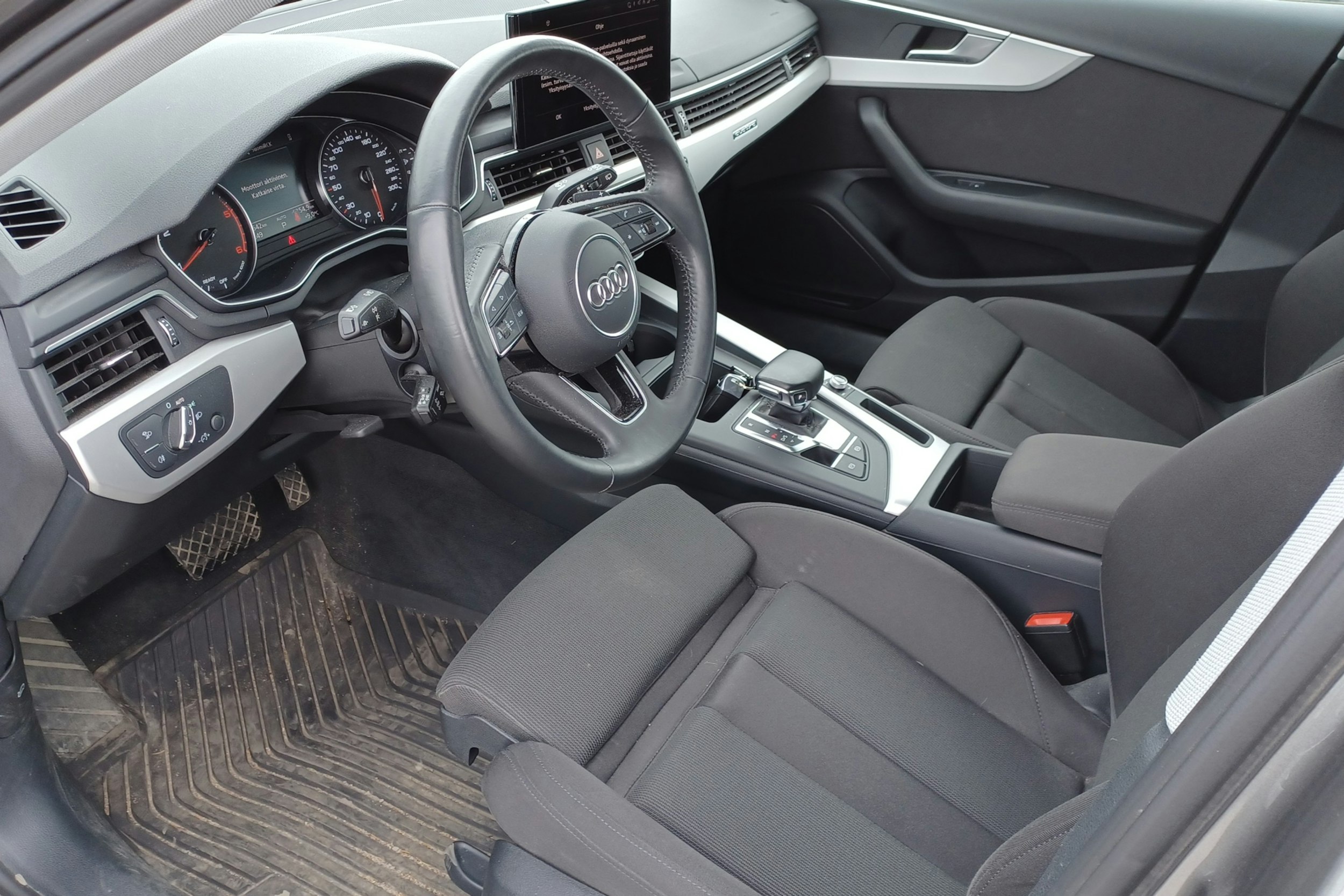 Vihreä Audi A4 allroad quattro 2020 kuva 3.
