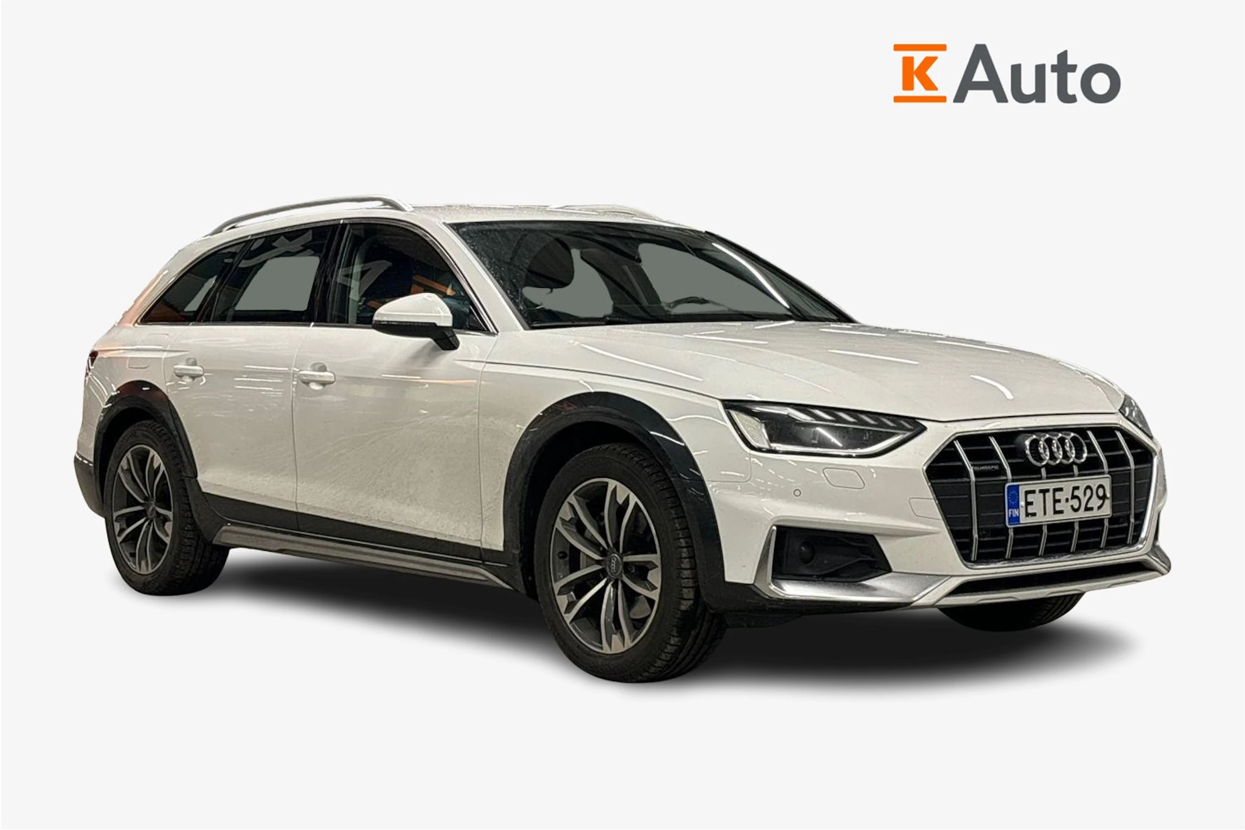 valkoinen Audi A4 allroad quattro 2020 kuva 1.