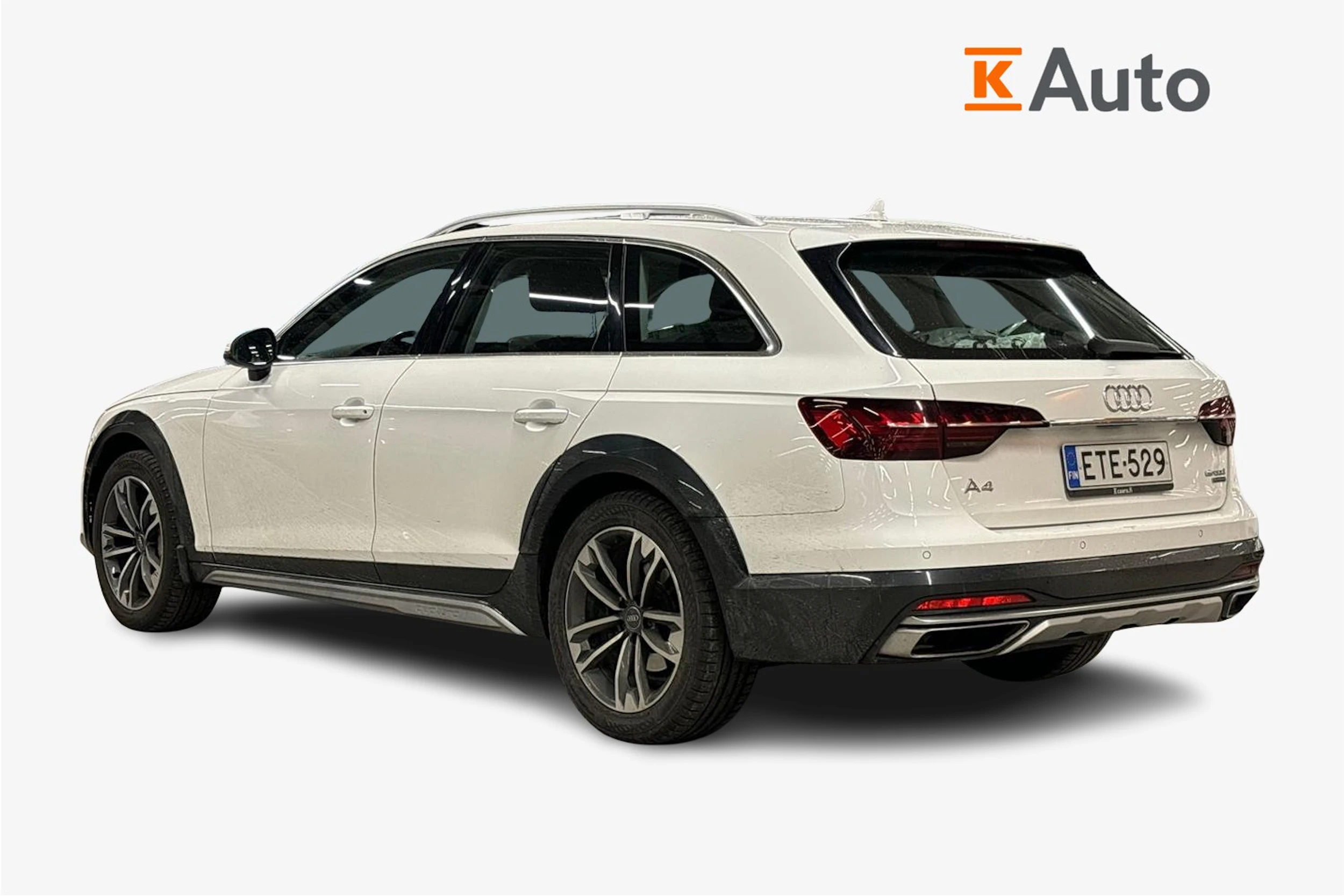 valkoinen Audi A4 allroad quattro 2020 kuva 2.