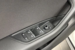 valkoinen Audi A4 allroad quattro 2020 kuva 15.