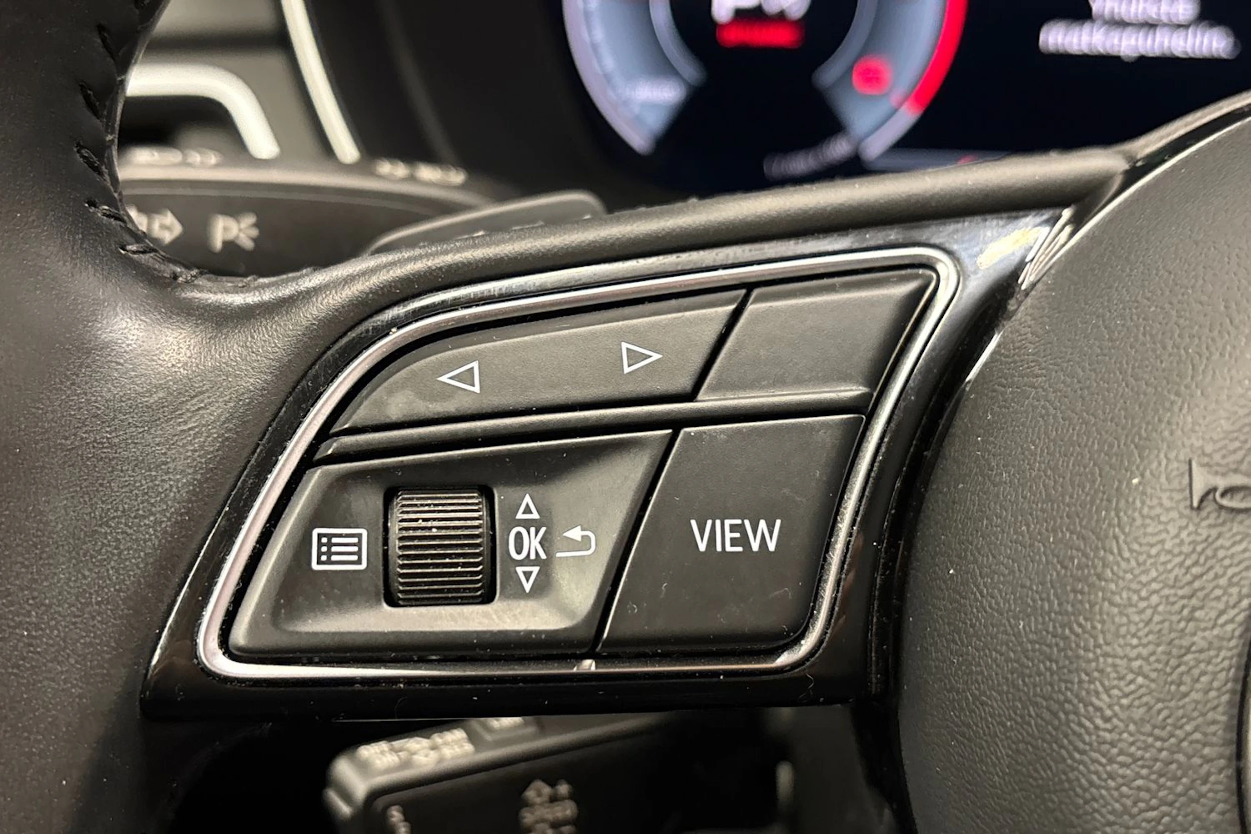 valkoinen Audi A4 allroad quattro 2020 kuva 18.