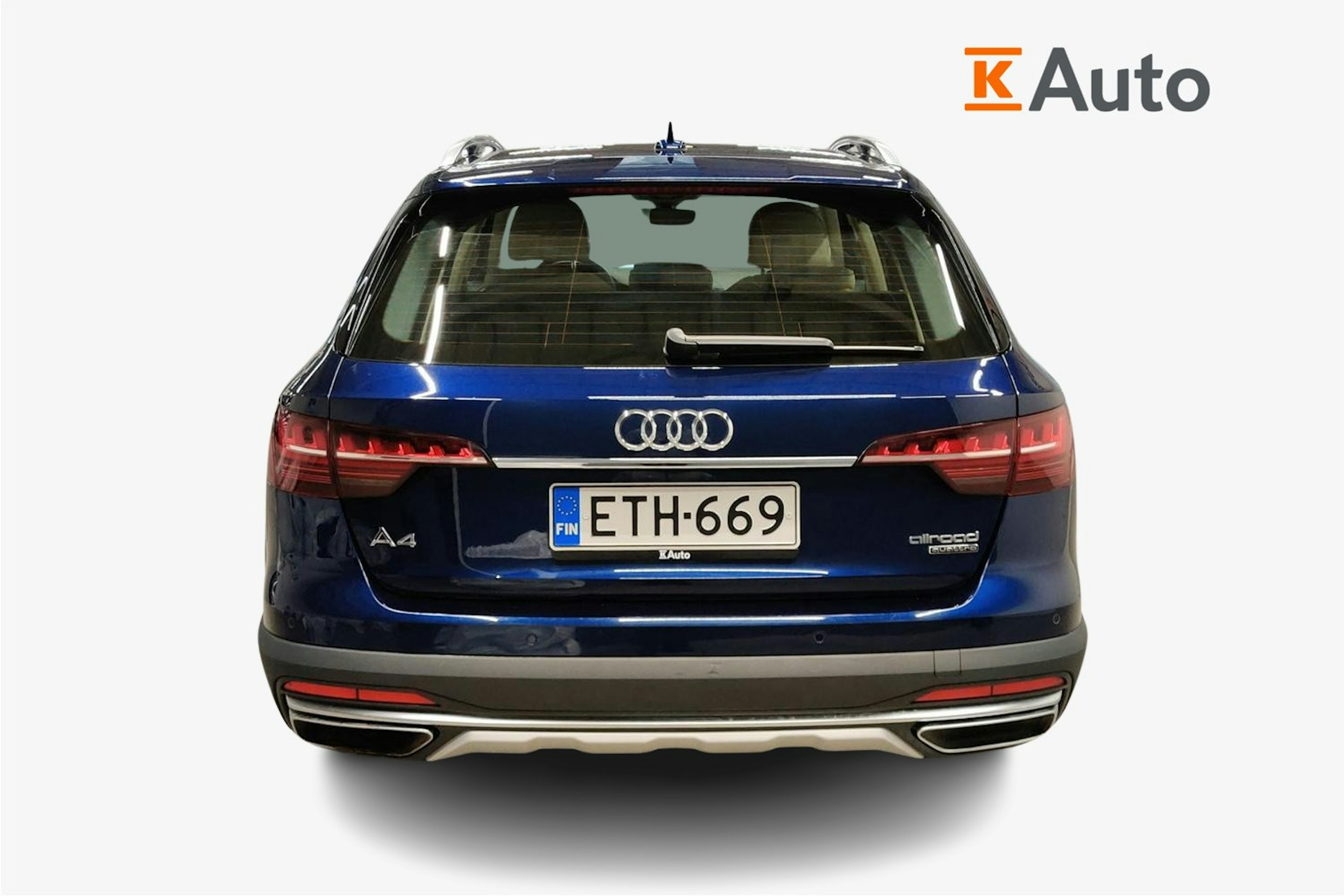 sininen Audi A4 allroad quattro 2020 kuva 4.