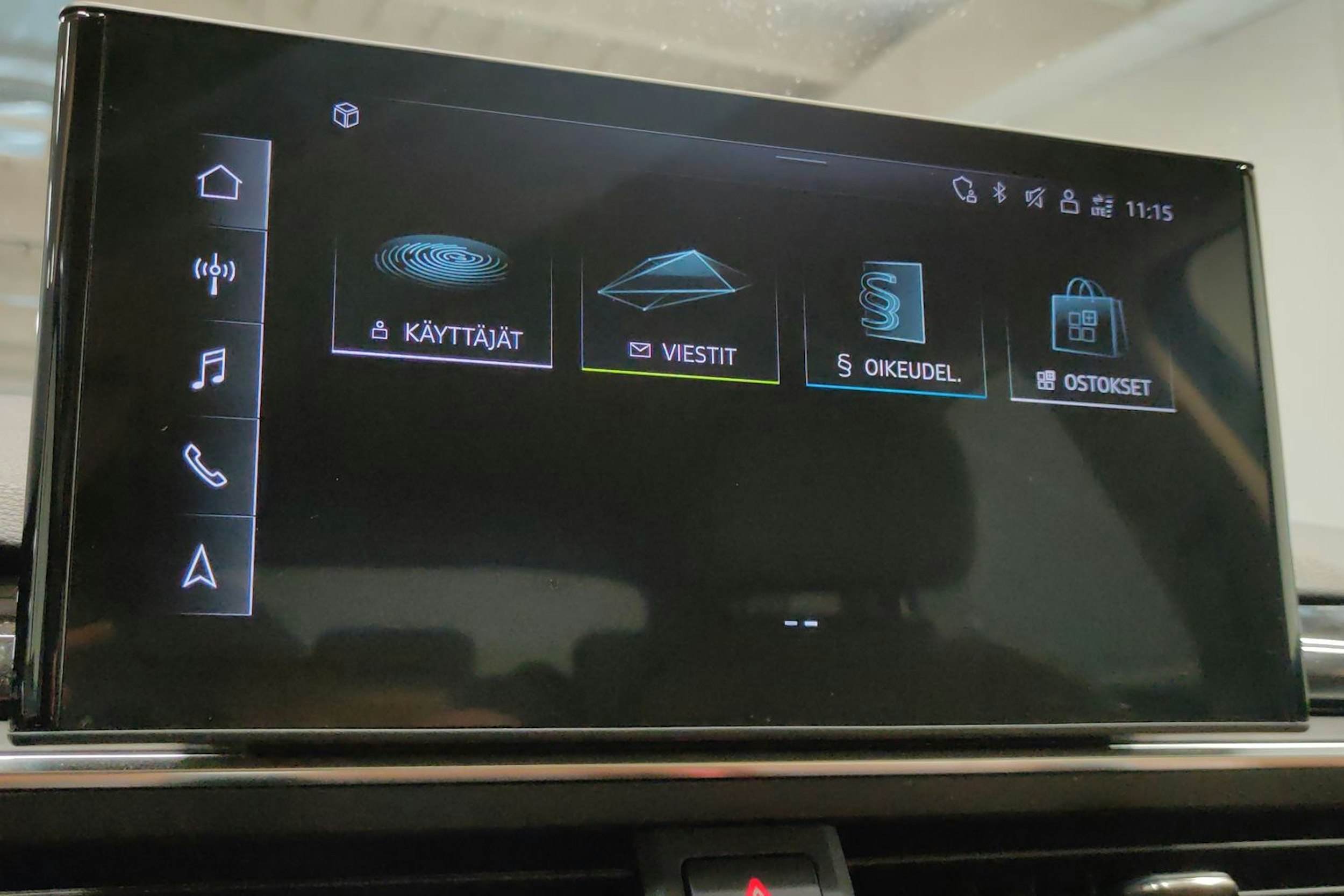 sininen Audi A4 allroad quattro 2020 kuva 19.
