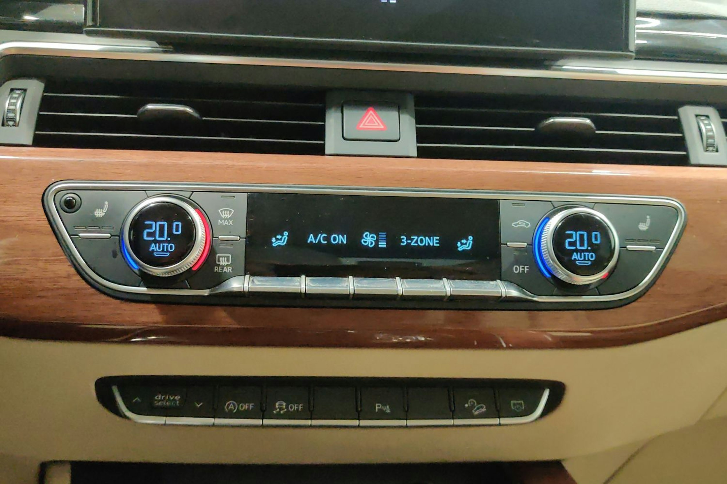 sininen Audi A4 allroad quattro 2020 kuva 21.