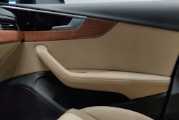 sininen Audi A4 allroad quattro 2020 kuva 28.