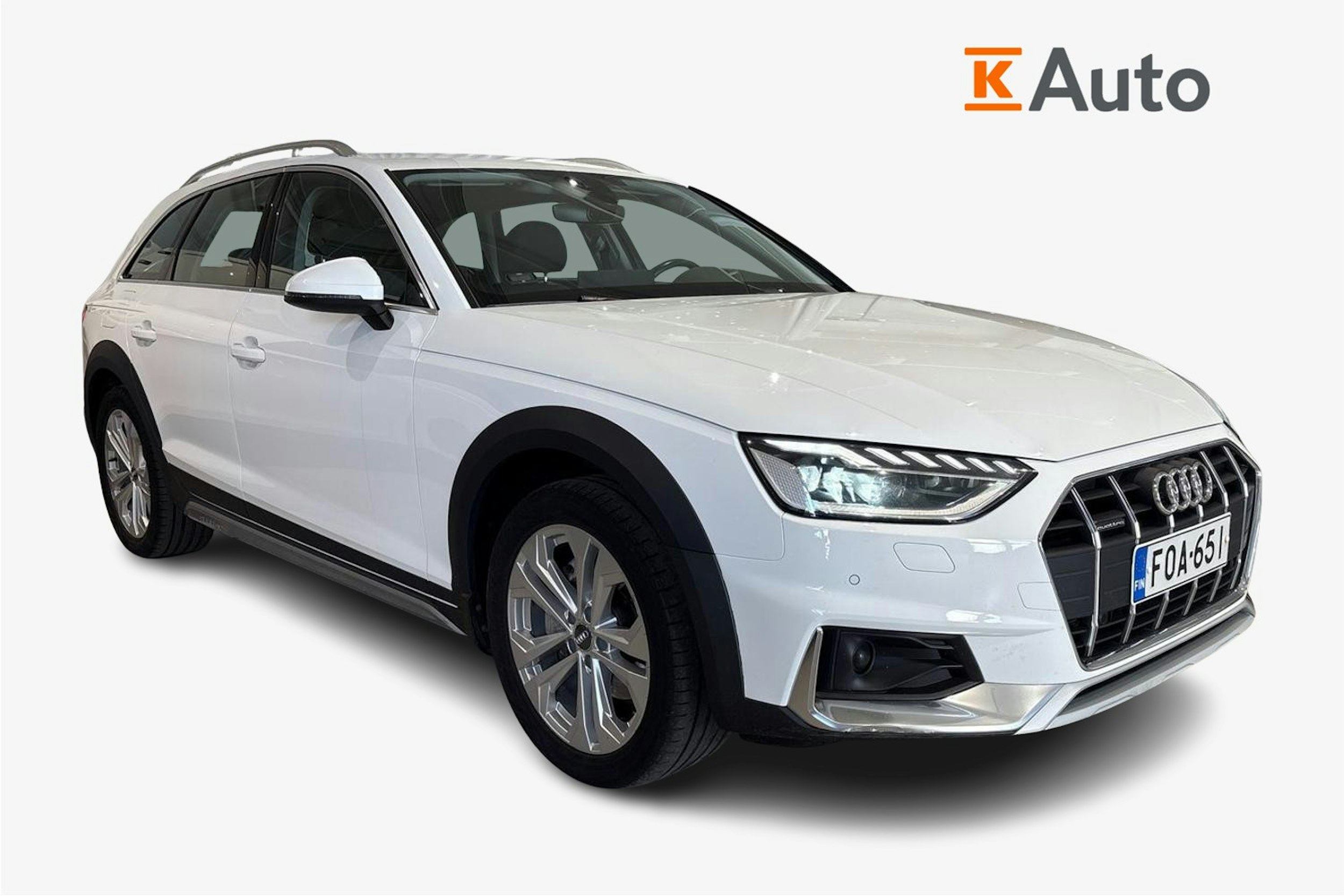 valkoinen Audi A4 allroad quattro 2020 kuva 1.