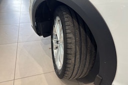 valkoinen Audi A4 allroad quattro 2020 kuva 13.