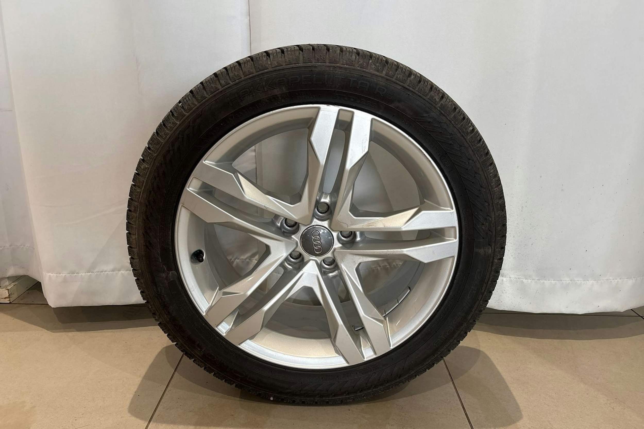 valkoinen Audi A4 allroad quattro 2020 kuva 14.