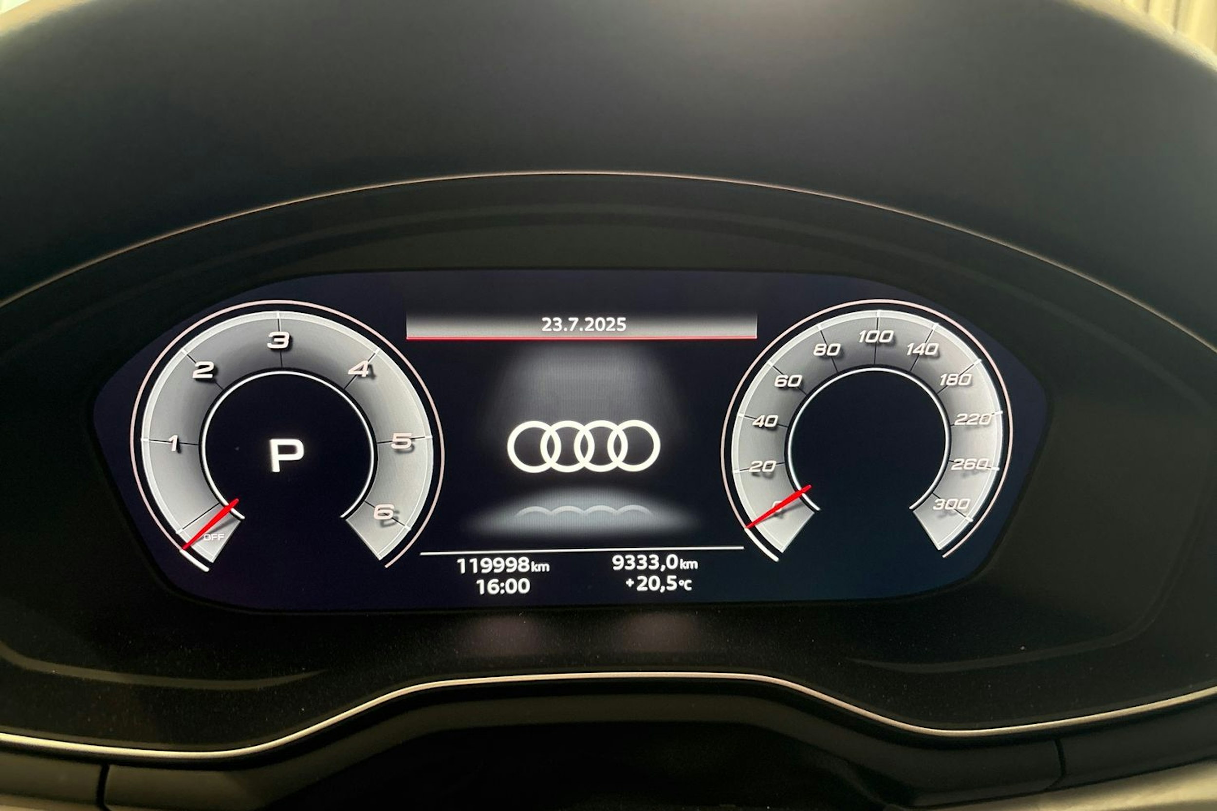 valkoinen Audi A4 allroad quattro 2020 kuva 18.