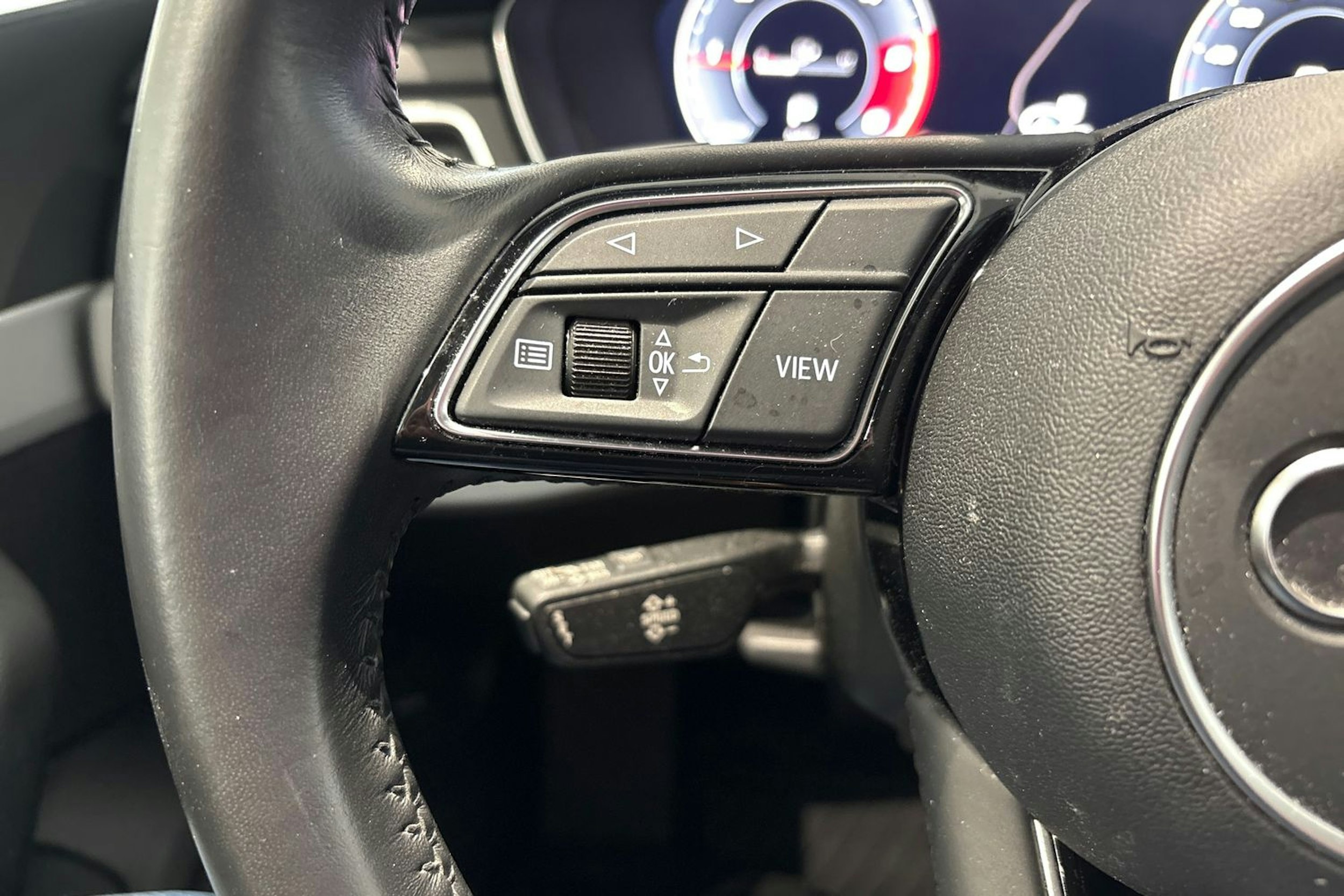 valkoinen Audi A4 allroad quattro 2020 kuva 21.