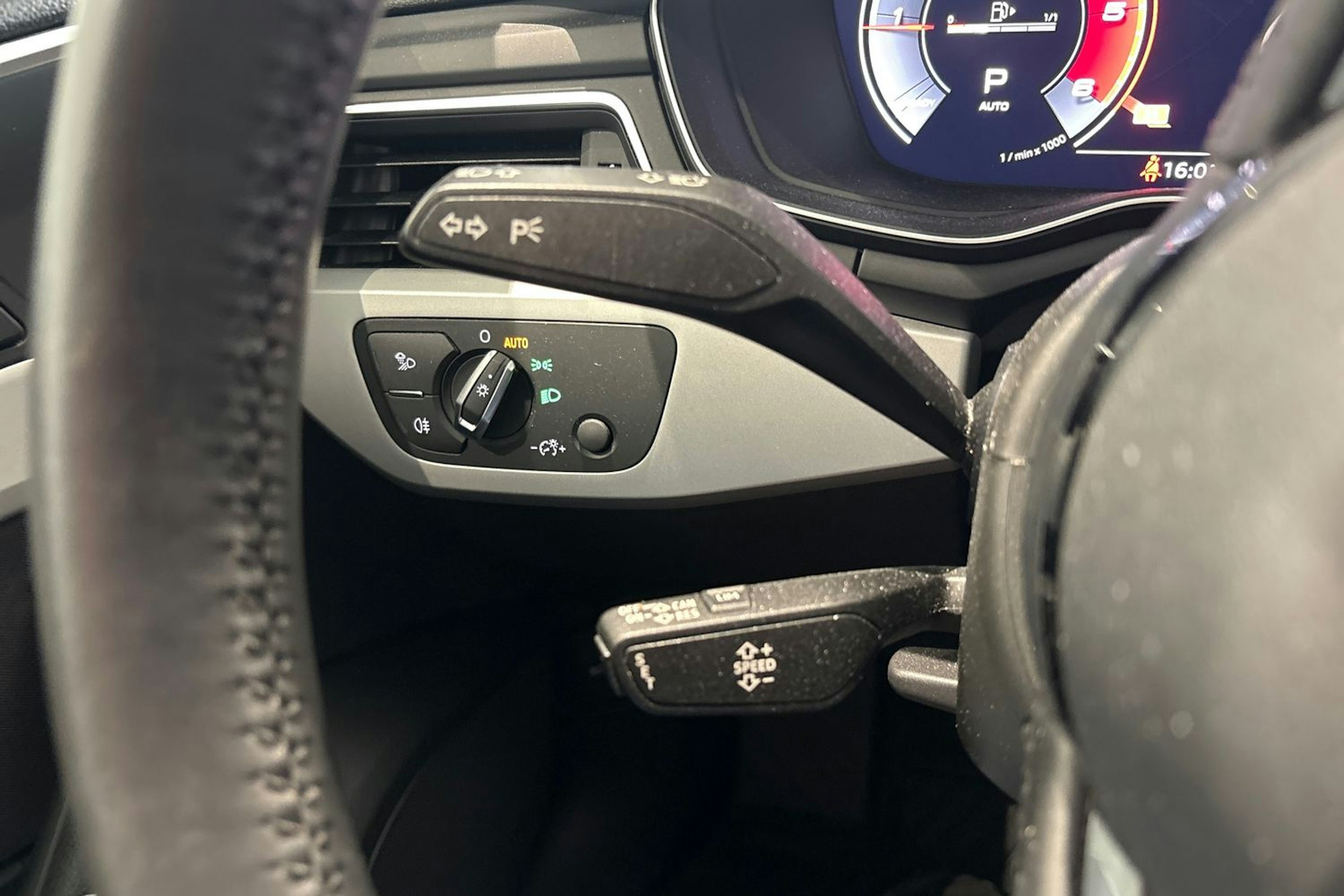 valkoinen Audi A4 allroad quattro 2020 kuva 23.