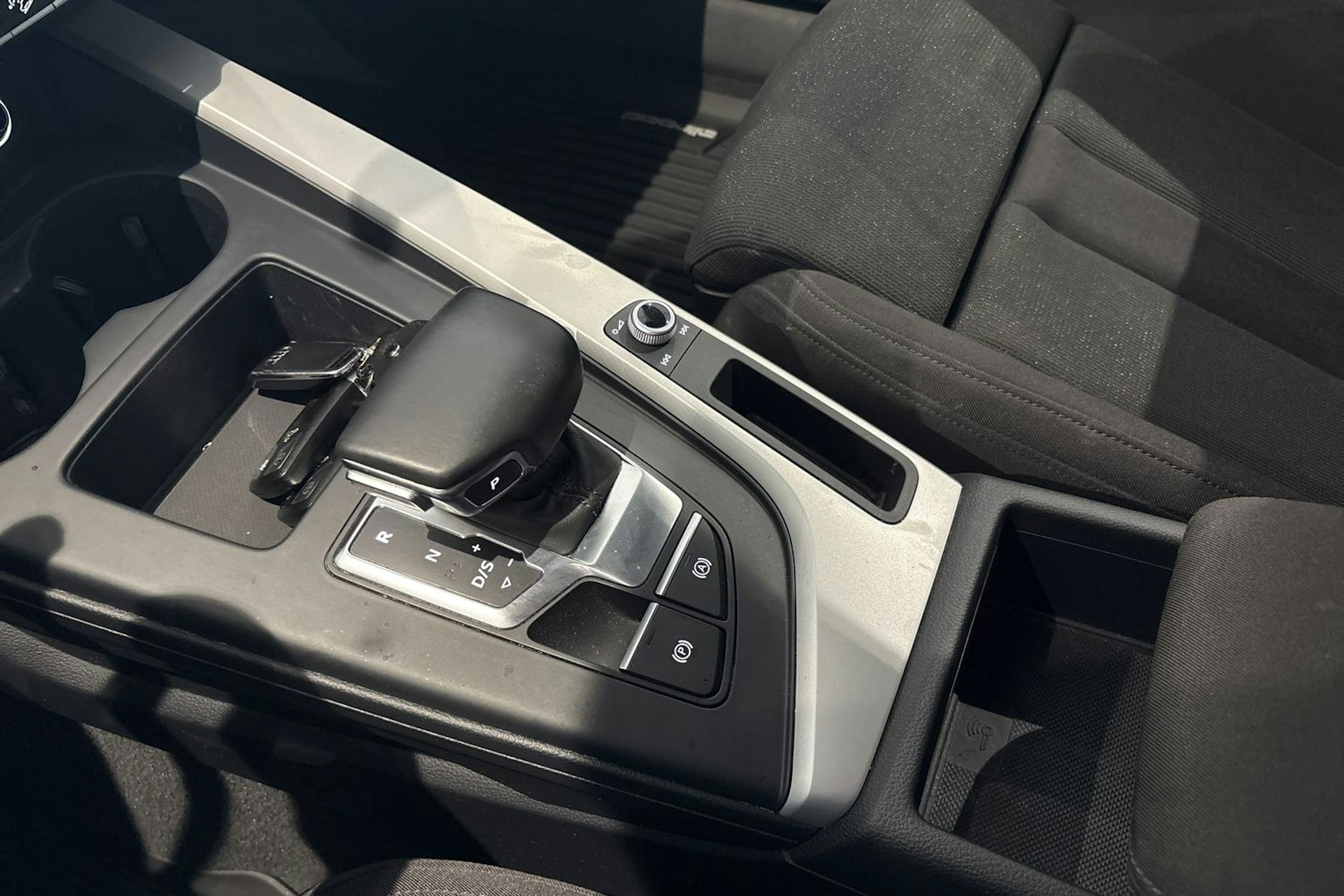 valkoinen Audi A4 allroad quattro 2020 kuva 31.