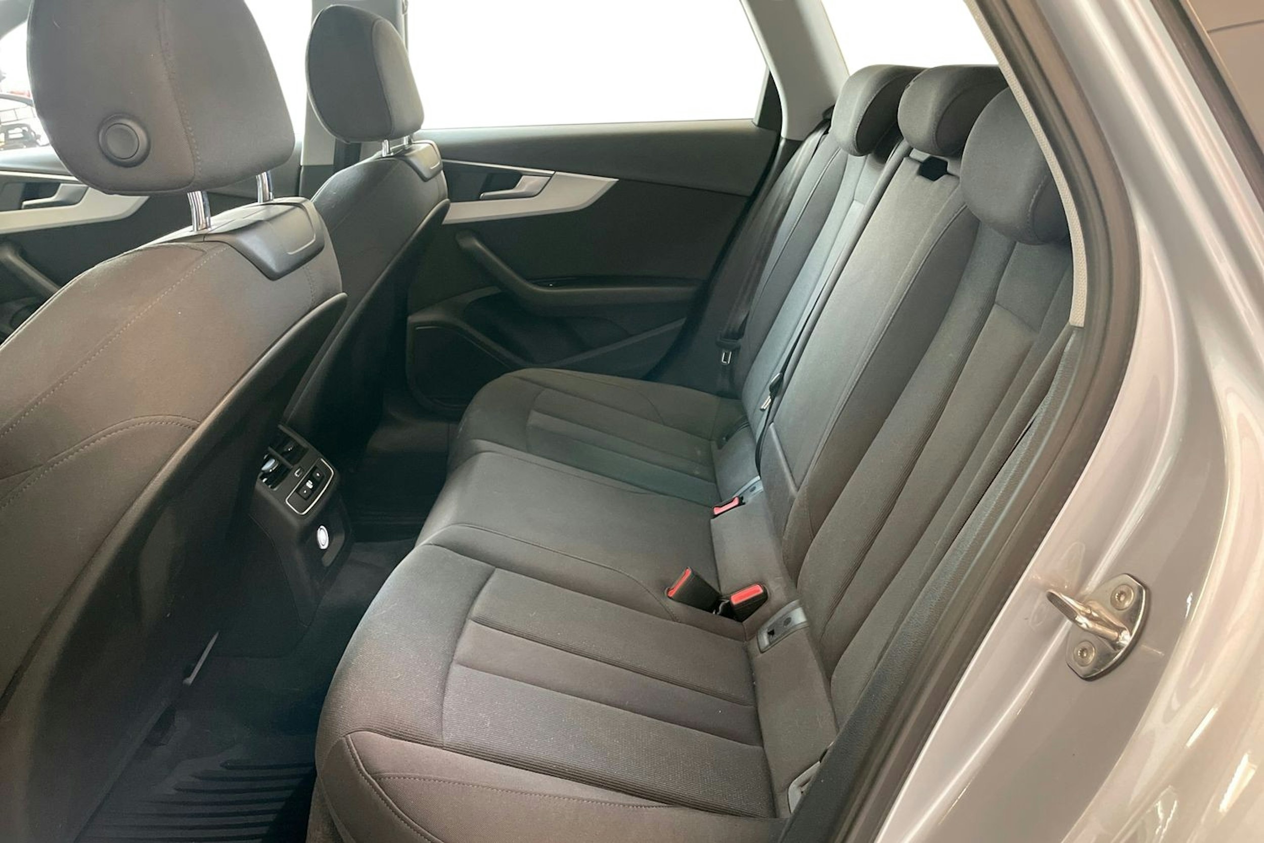 hopea Audi A4 allroad quattro 2020 kuva 10.