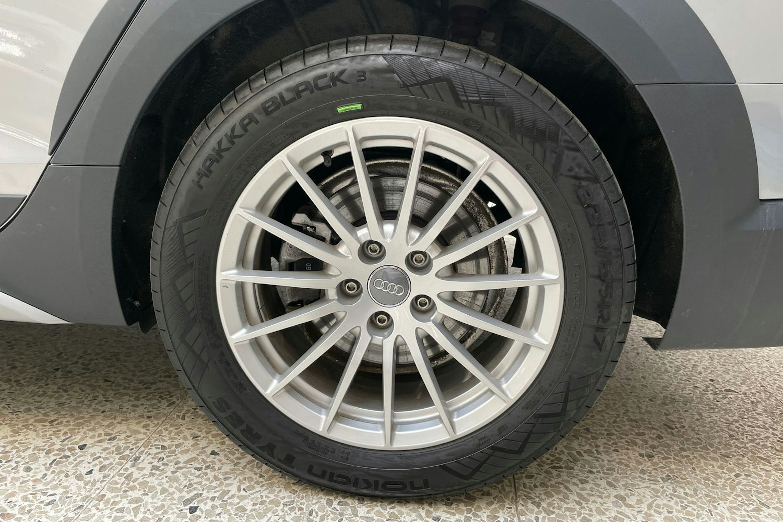 hopea Audi A4 allroad quattro 2020 kuva 13.