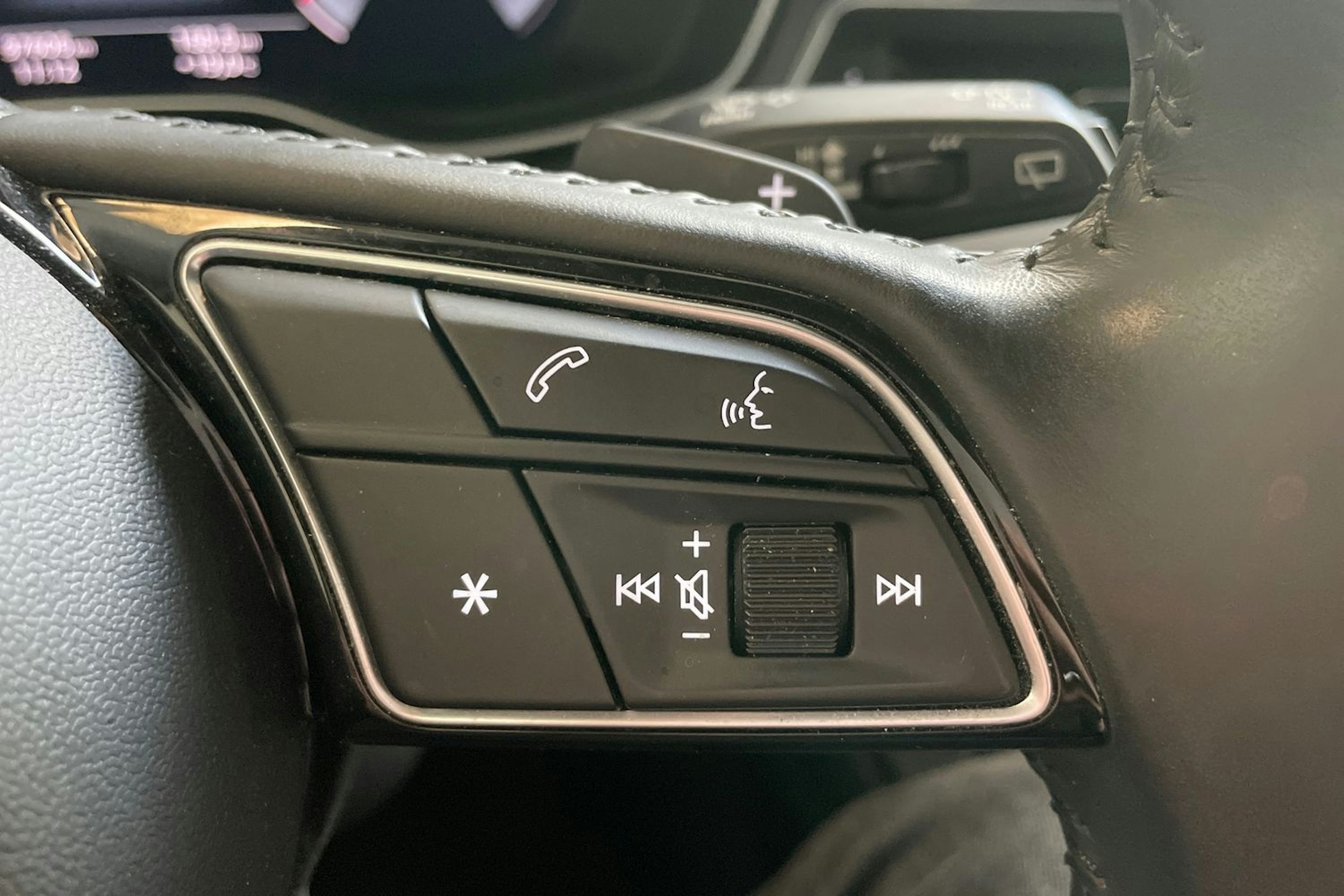 hopea Audi A4 allroad quattro 2020 kuva 16.