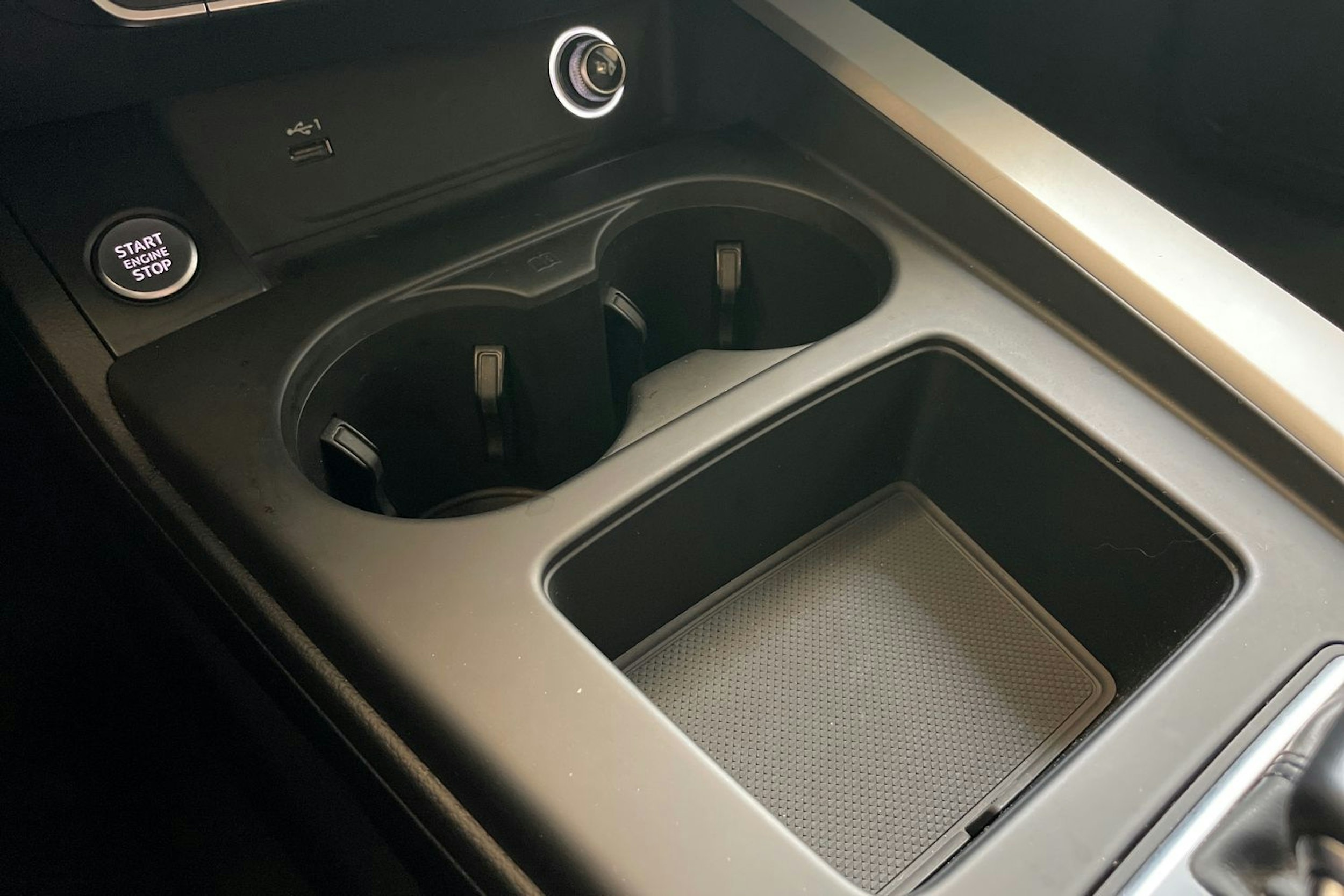 hopea Audi A4 allroad quattro 2020 kuva 26.