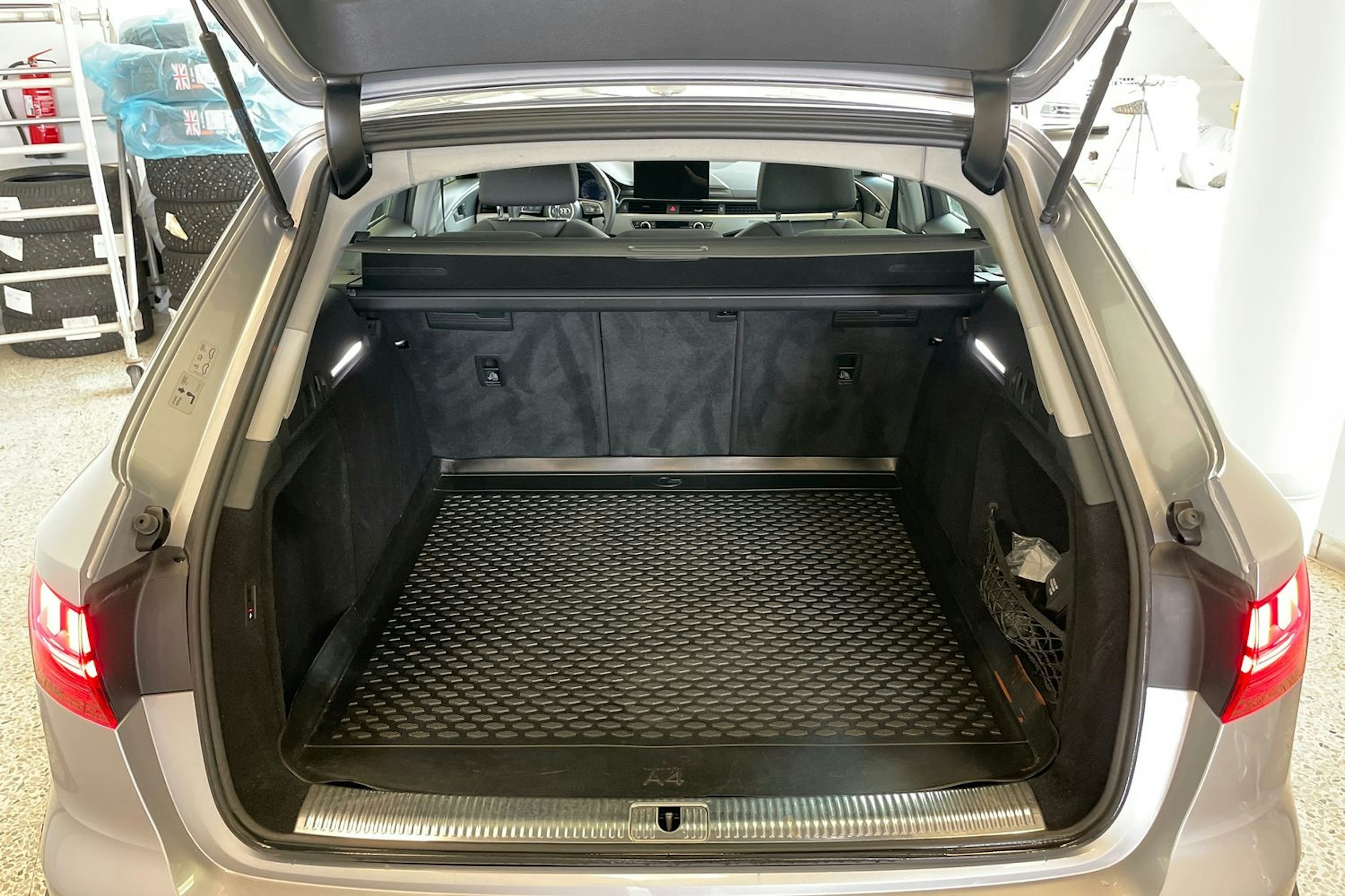 hopea Audi A4 allroad quattro 2020 kuva 29.