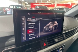 Valkoinen Audi A4 allroad quattro 2020 kuva 22.